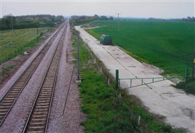 All that remains now of the siding and 'ambulance road' near the Meldreth railway bridge, used to transport wounded services personnel to the Wimpole Hall hospital All that remains now of the siding and 'ambulance road' near the Meldreth railway bridge, used to transport wounded services personnel to the Wimpole Hall hospital | Time Gane