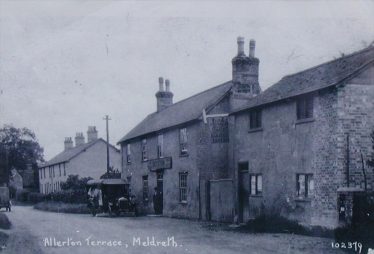 Railway Tavern with Allerton Terrace in the background ~1920 | Bells Postcard