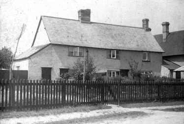 Chiswick Farm Cottages ~1935 | Cambridge Antiquarian Society Lantern Slide with thanks to the Cambridge Record Office