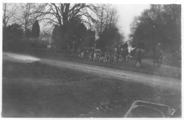 A hunt meeting at the stocks, February 1923 | Photograph courtesy of Ann Handscombe