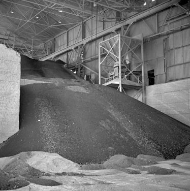 Clinker store at Barrington in the early 1960s | cementkilns.co.uk